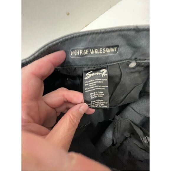 Seven 7 High Rise Ankle Skinny Black Distressed Sparkling Stars Jeans Size 12 - Picture 8 of 10